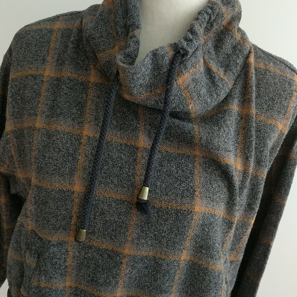 Longsleeves turtle neck loose type with pockets - Picture 2 of 6